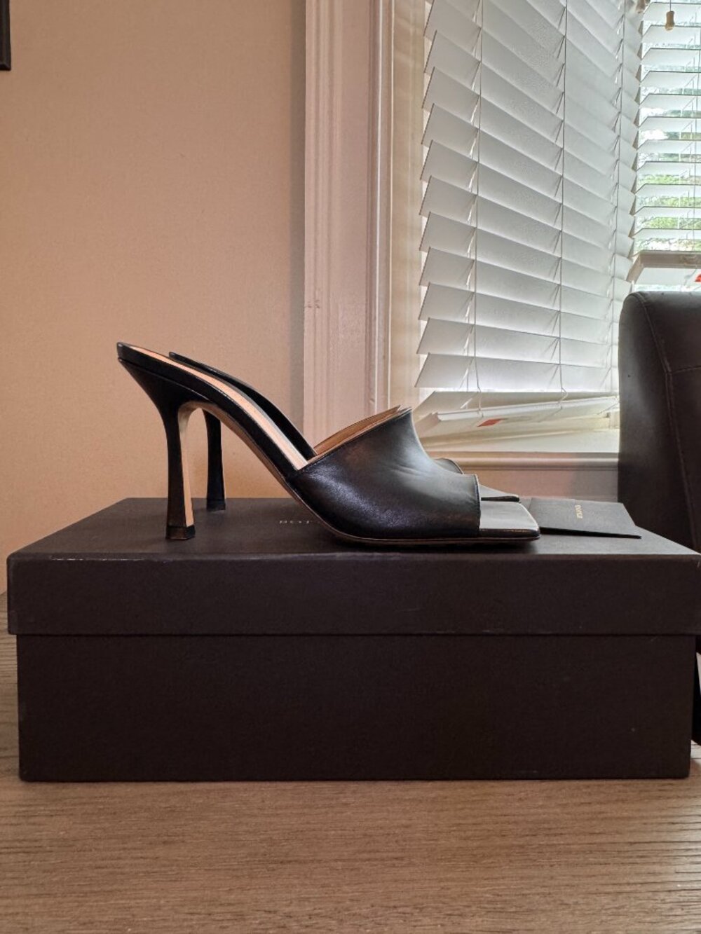 Bottega Veneta Stretch Mule 90 Black Leather Heels 36.5 Like New Worn Once - Picture 5 of 7